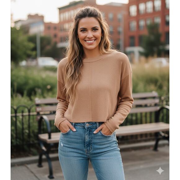 Free People Movement Women Medium Beige Ribbed Cropped Cutout Long Sleeve Tshirt - Picture 1 of 7
